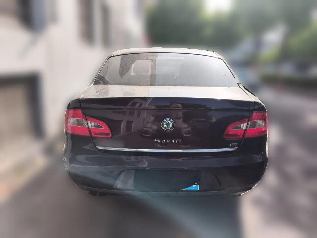 Skoda Superb 2012 1.8TSI Automatic Prestige Edition — миниатюра 5
