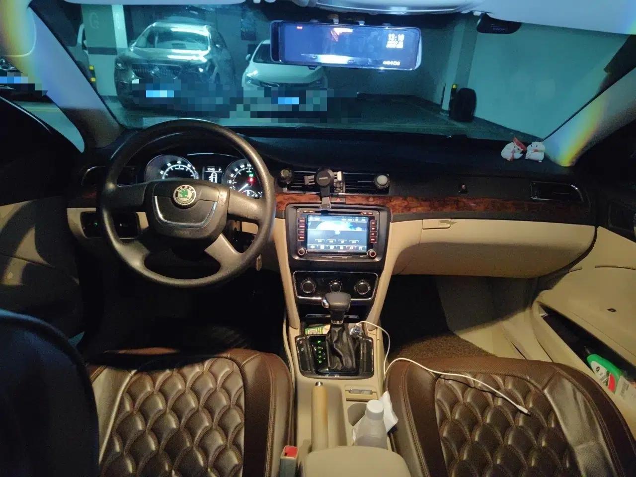 Skoda Superb 2012 1.8TSI Automatic Elegant Edition — миниатюра 10