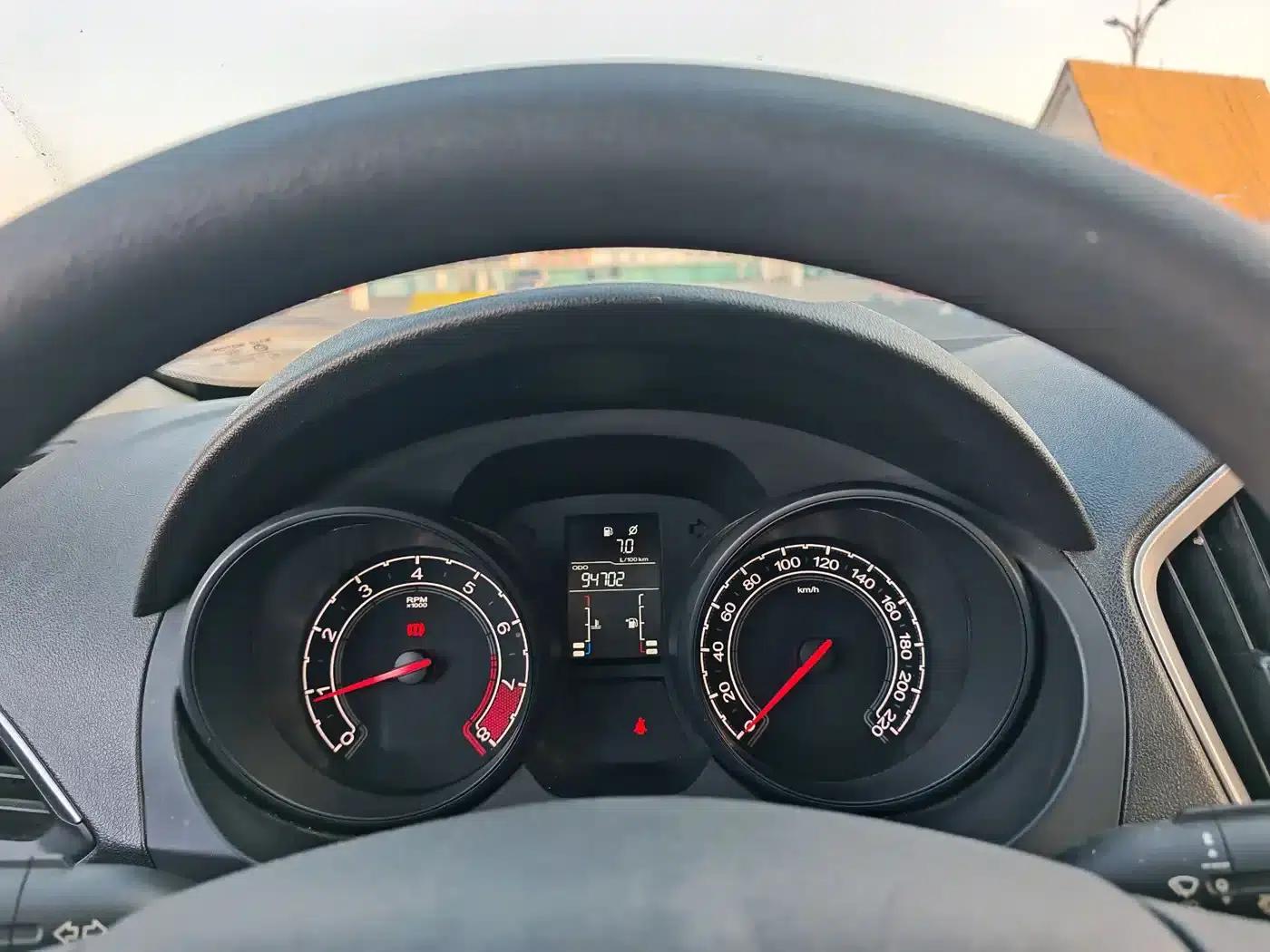 2016 Ford GT 1.5L Manual Fashion Edition — миниатюра 15