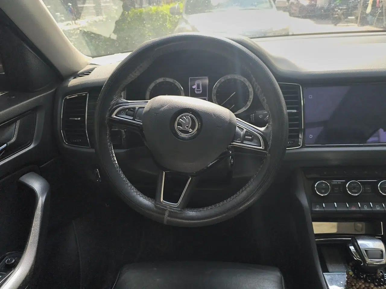 Skoda Kodiaq 2018 Restyled TSI330 7-Seater Two-Wheel Drive Luxury Enjoyment Edition — миниатюра 11