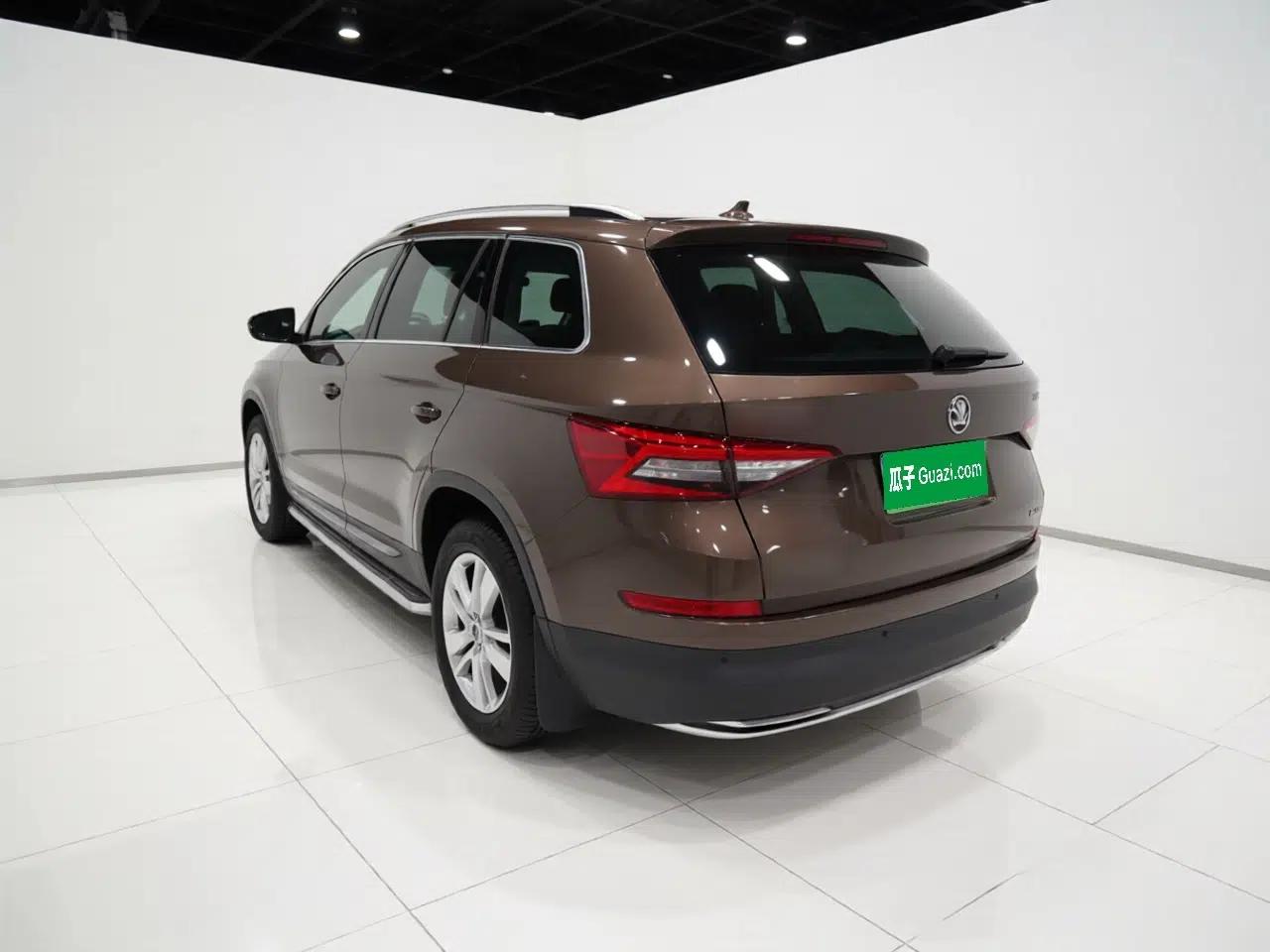 Skoda Kodiaq 2017 TSI330 7-Seater Two-Wheel-Drive Luxury Tech Edition — миниатюра 4