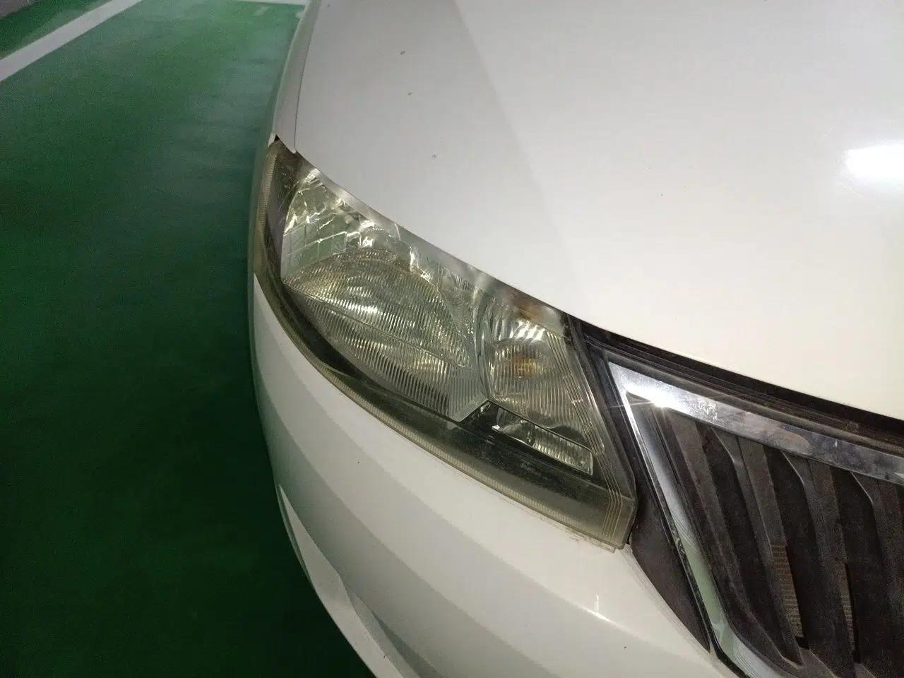 Skoda Rapid 2013 1.6L Manual Enjoyment Model — миниатюра 7