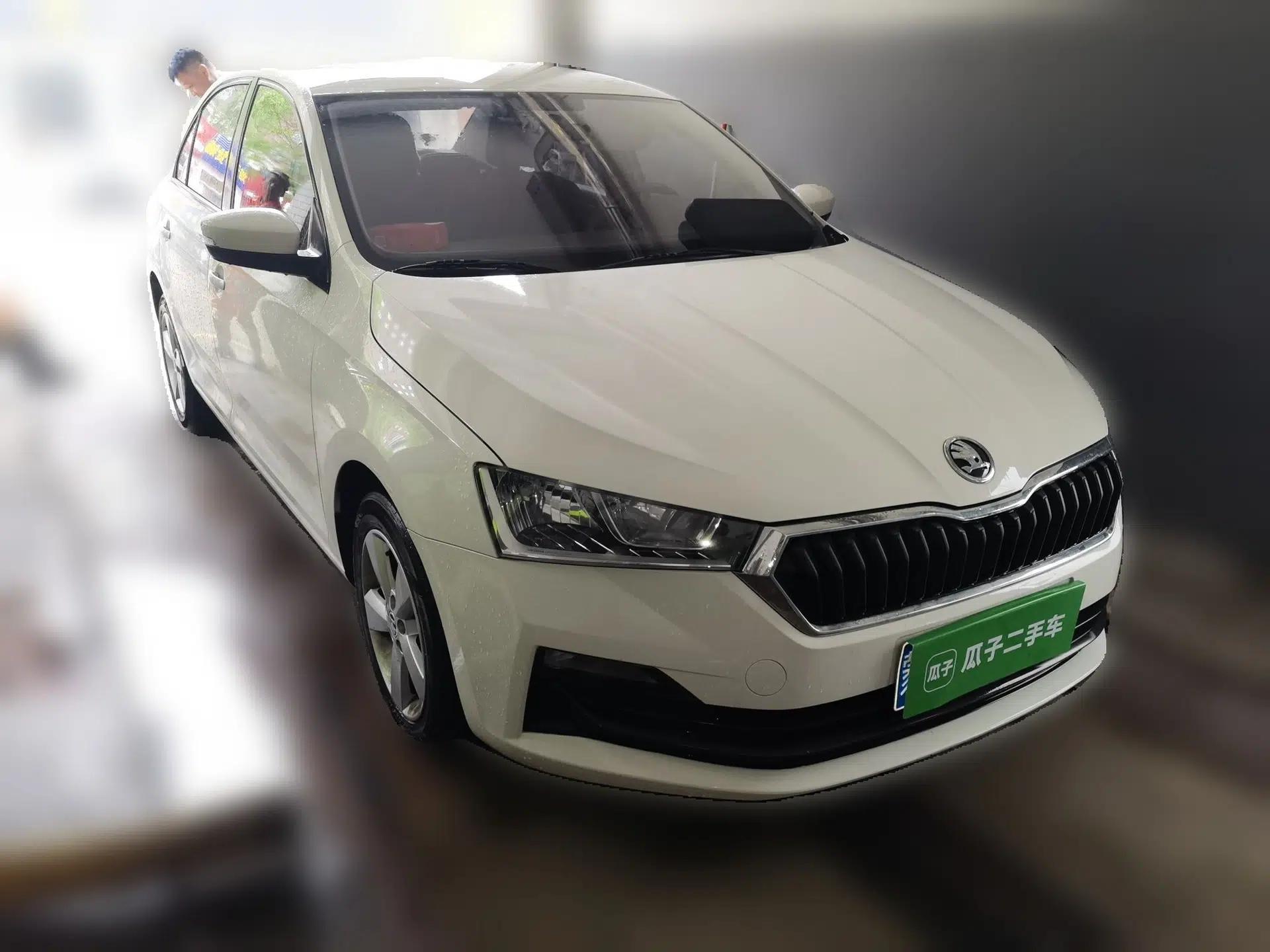 Skoda Rapid 2020 1.5L Automatic Standard Edition — миниатюра 3