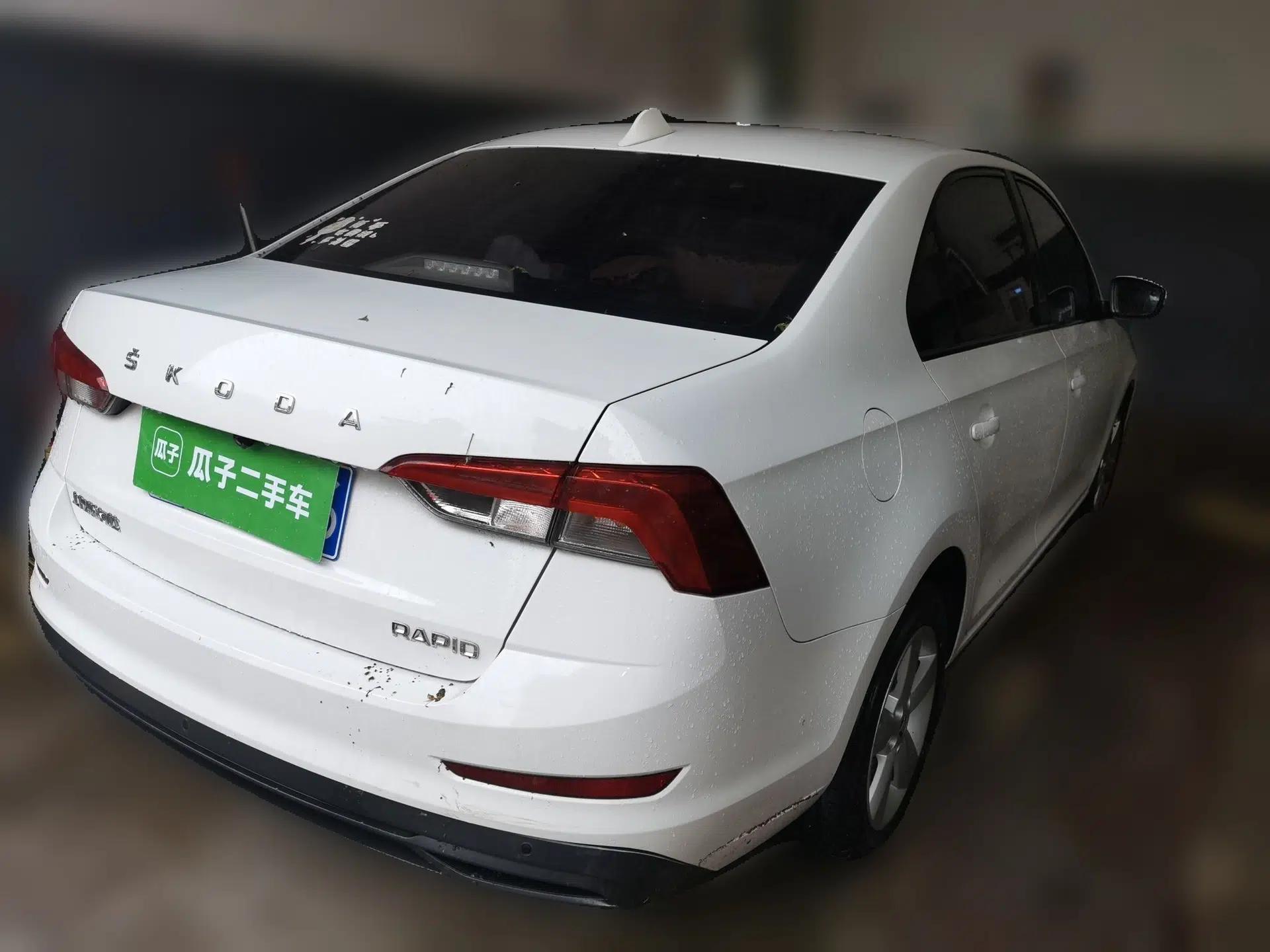 Skoda Rapid 2020 1.5L Automatic Standard Edition — миниатюра 6
