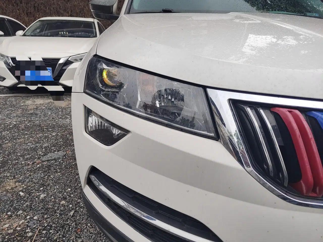 Skoda Karoq 2019 TSI280 SmartDrive Luxury Edition China V Standard — миниатюра 7