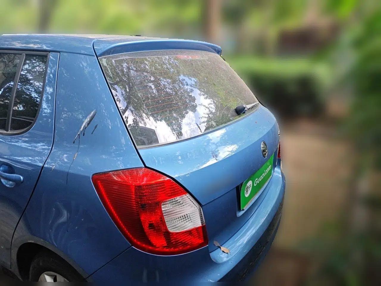 Skoda Fabia 2014 1.4L Manual Jingling Edition — миниатюра 5