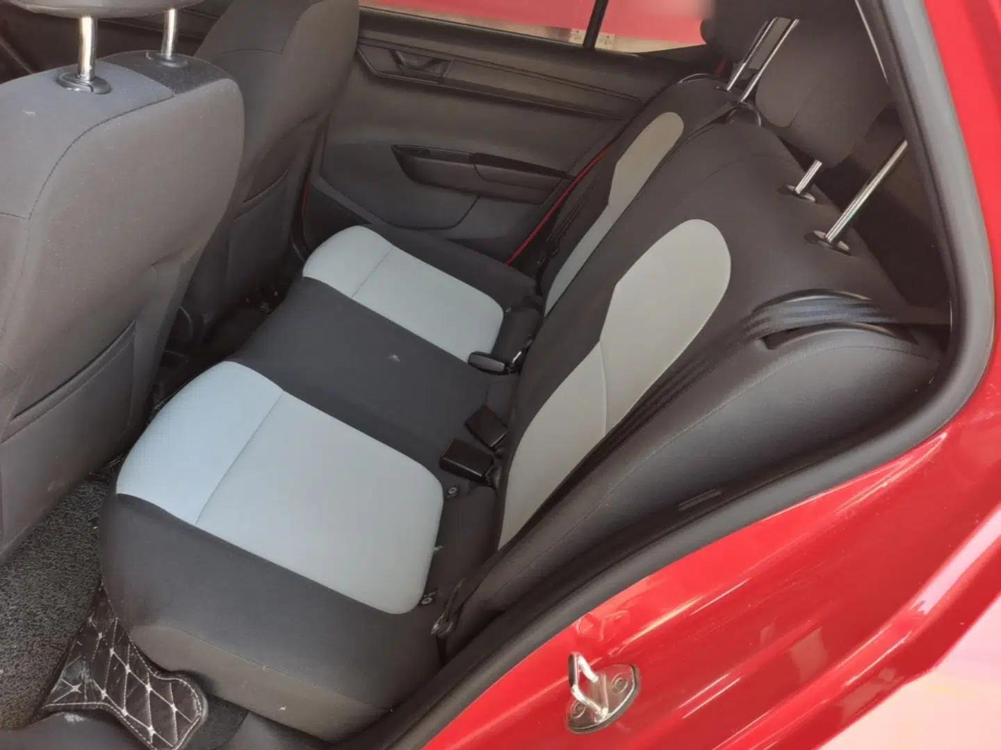 Skoda Fabia 2017 1.4L Automatic Car Enjoy Edition — миниатюра 20