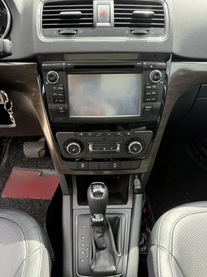Skoda Yeti 2014 1.4TSI DSG All-Wheel Drive Version — миниатюра 12