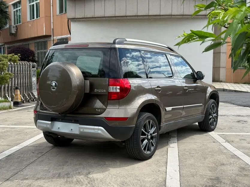 Skoda Yeti 2014 1.4TSI DSG All-Wheel Drive Version — миниатюра 9