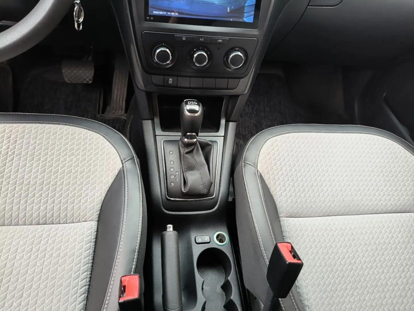 Skoda Yeti 2017 TSI280 DSG Advanced Edition — миниатюра 17