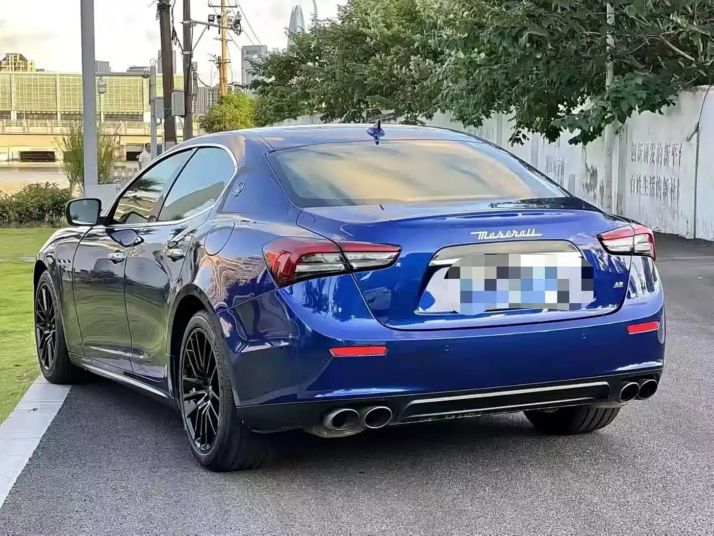 2017 Ghibli 3.0T Standard Edition — миниатюра 18