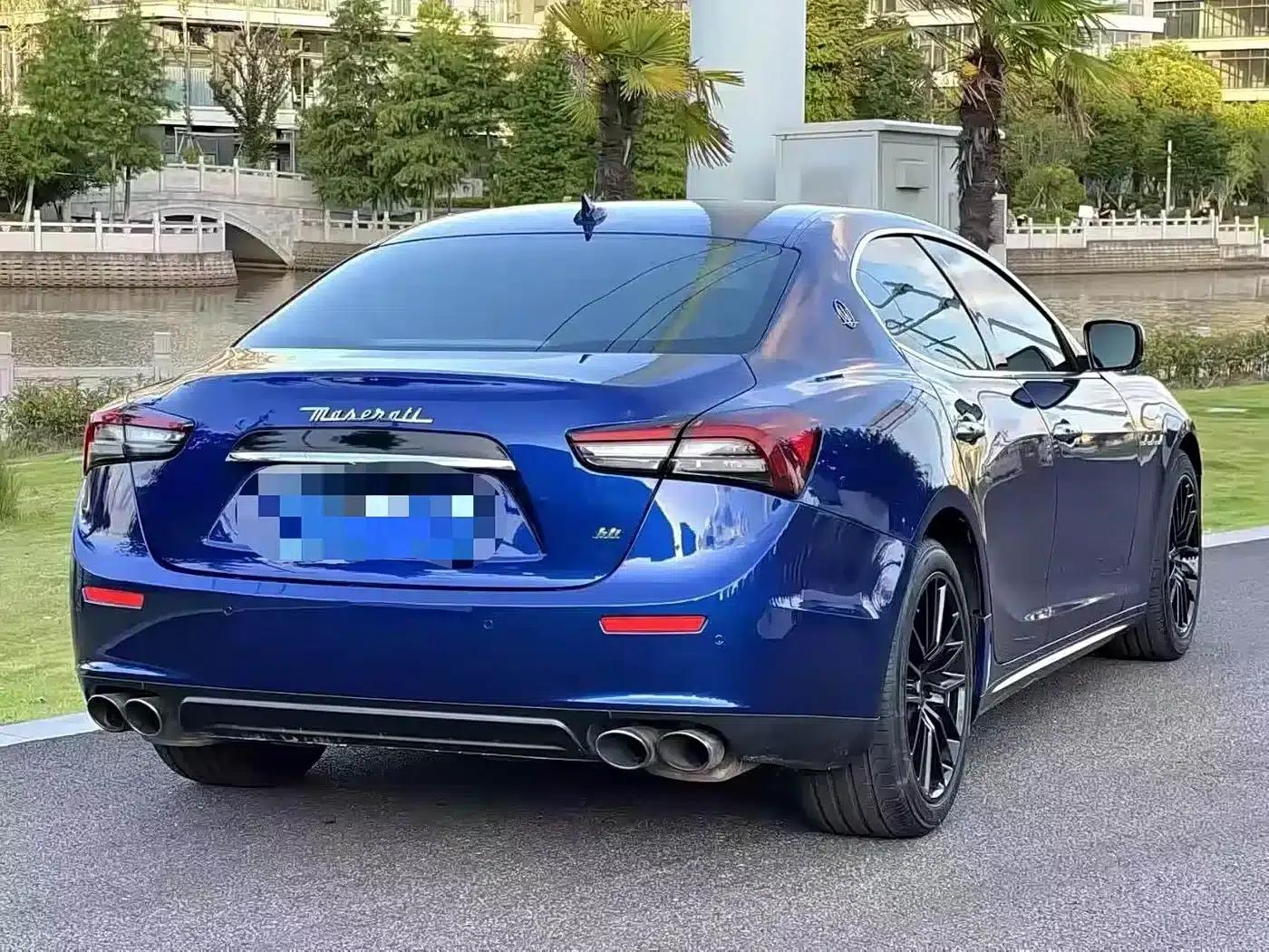 2017 Ghibli 3.0T Standard Edition — миниатюра 7