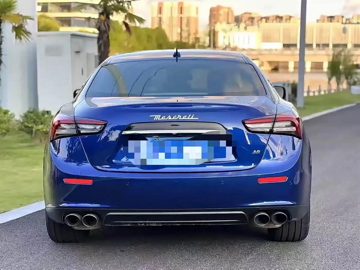2017 Ghibli 3.0T Standard Edition — миниатюра 8