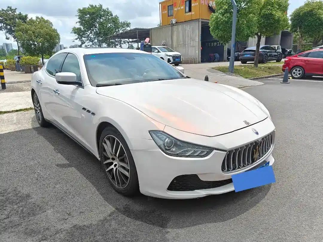 2014 Ghibli 3.0T Standard Edition — миниатюра 3