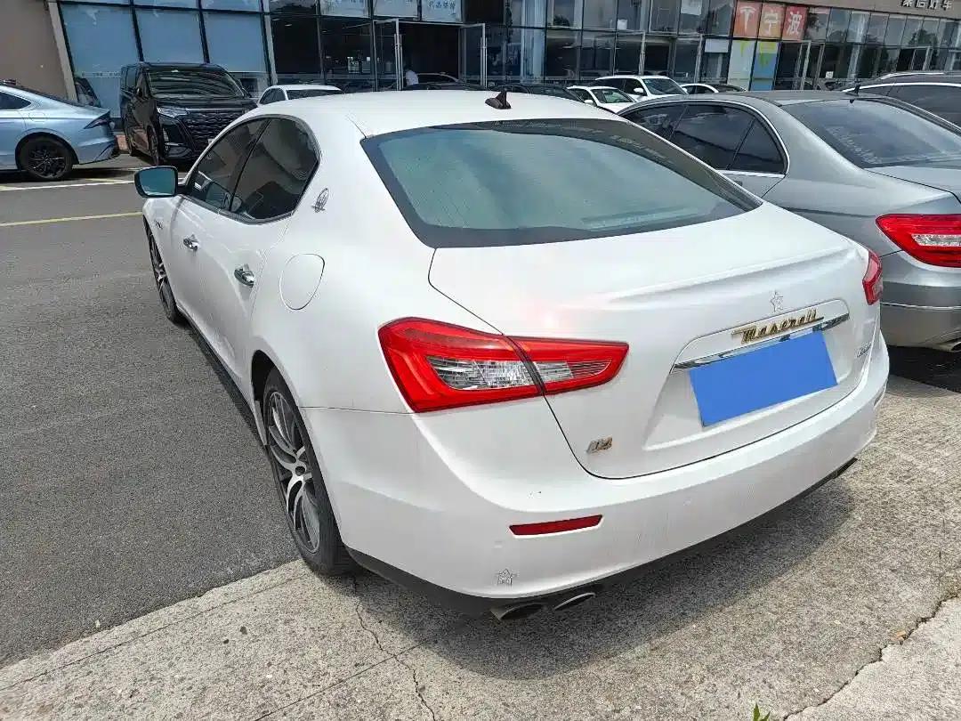 2014 Ghibli 3.0T Standard Edition — миниатюра 5