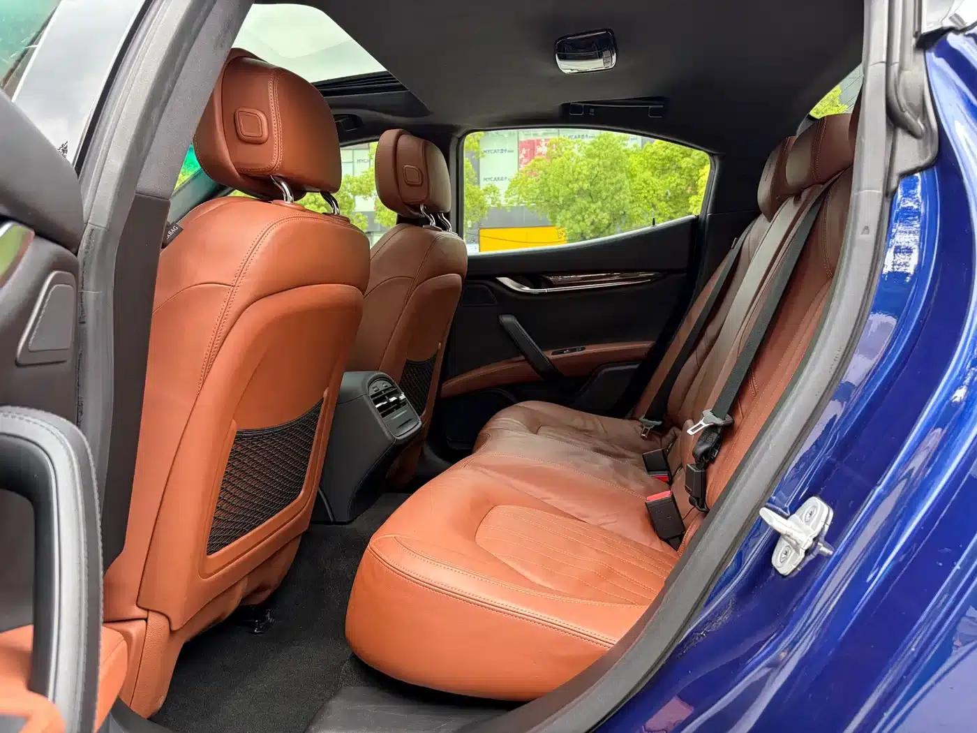2014 Ghibli 3.0T Standard Edition — миниатюра 15