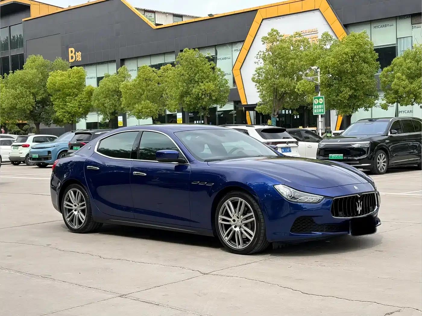 2014 Ghibli 3.0T Standard Edition — миниатюра 3