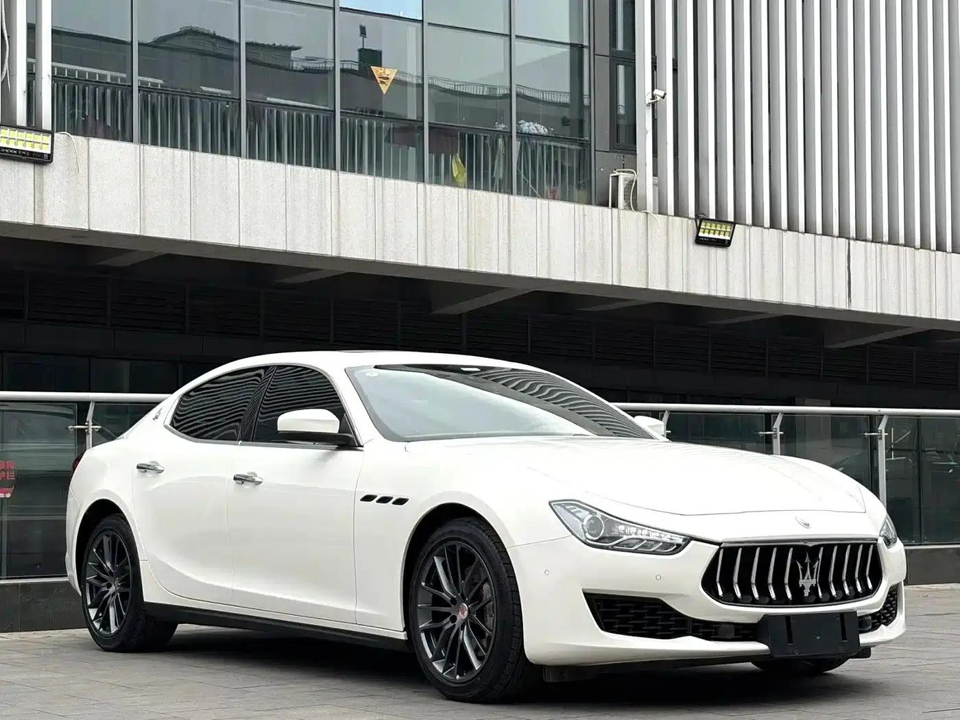 2021 Ghibli 2.0T Edge Edition — миниатюра 3