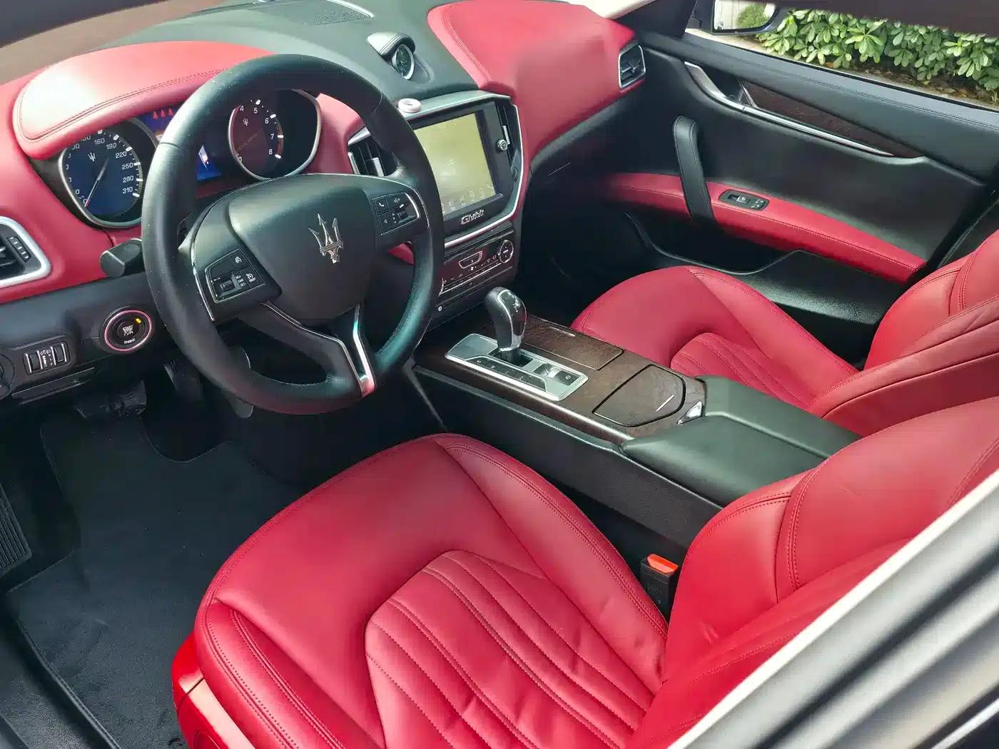 2014 Ghibli 3.0T Standard Edition — миниатюра 6