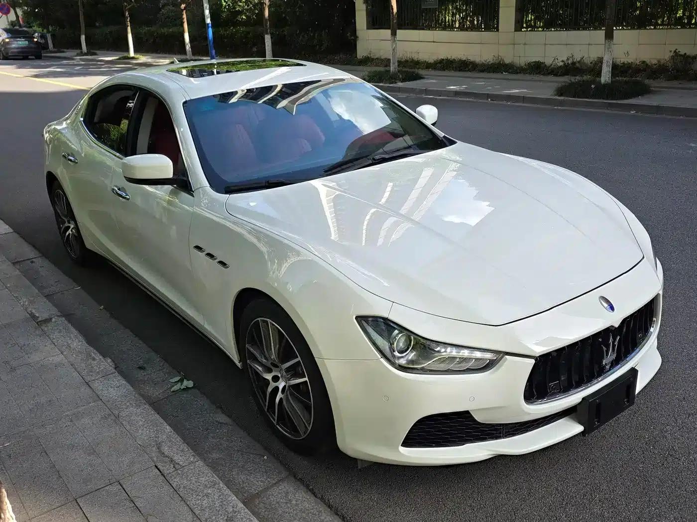 2014 Ghibli 3.0T Standard Edition — миниатюра 8