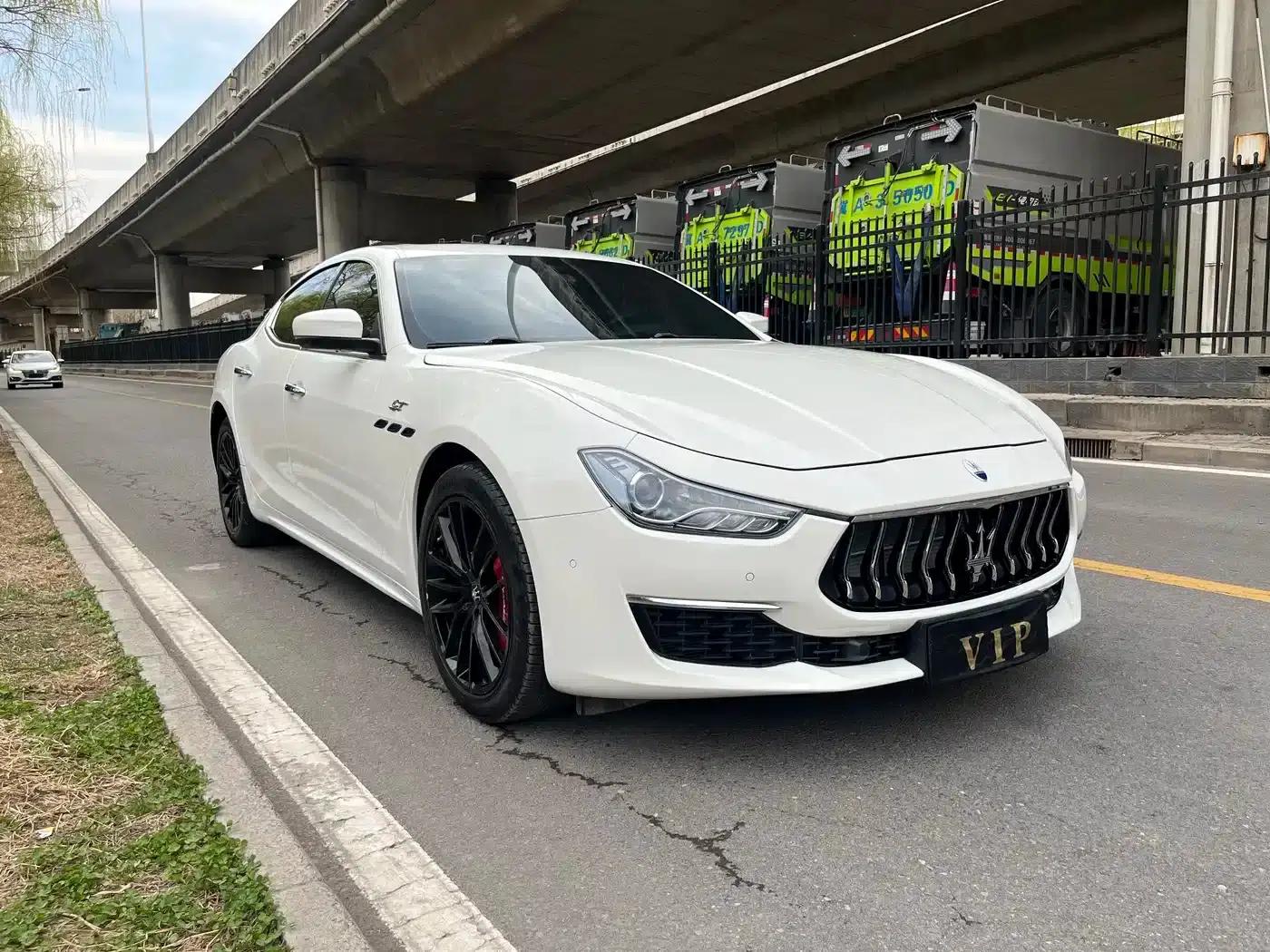 2022 Ghibli 2.0T GT Sport Edition — миниатюра 3