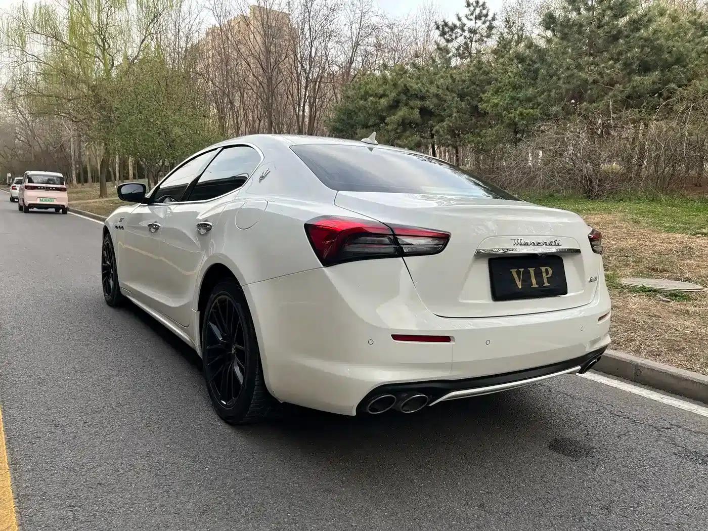 2022 Ghibli 2.0T GT Sport Edition — миниатюра 4