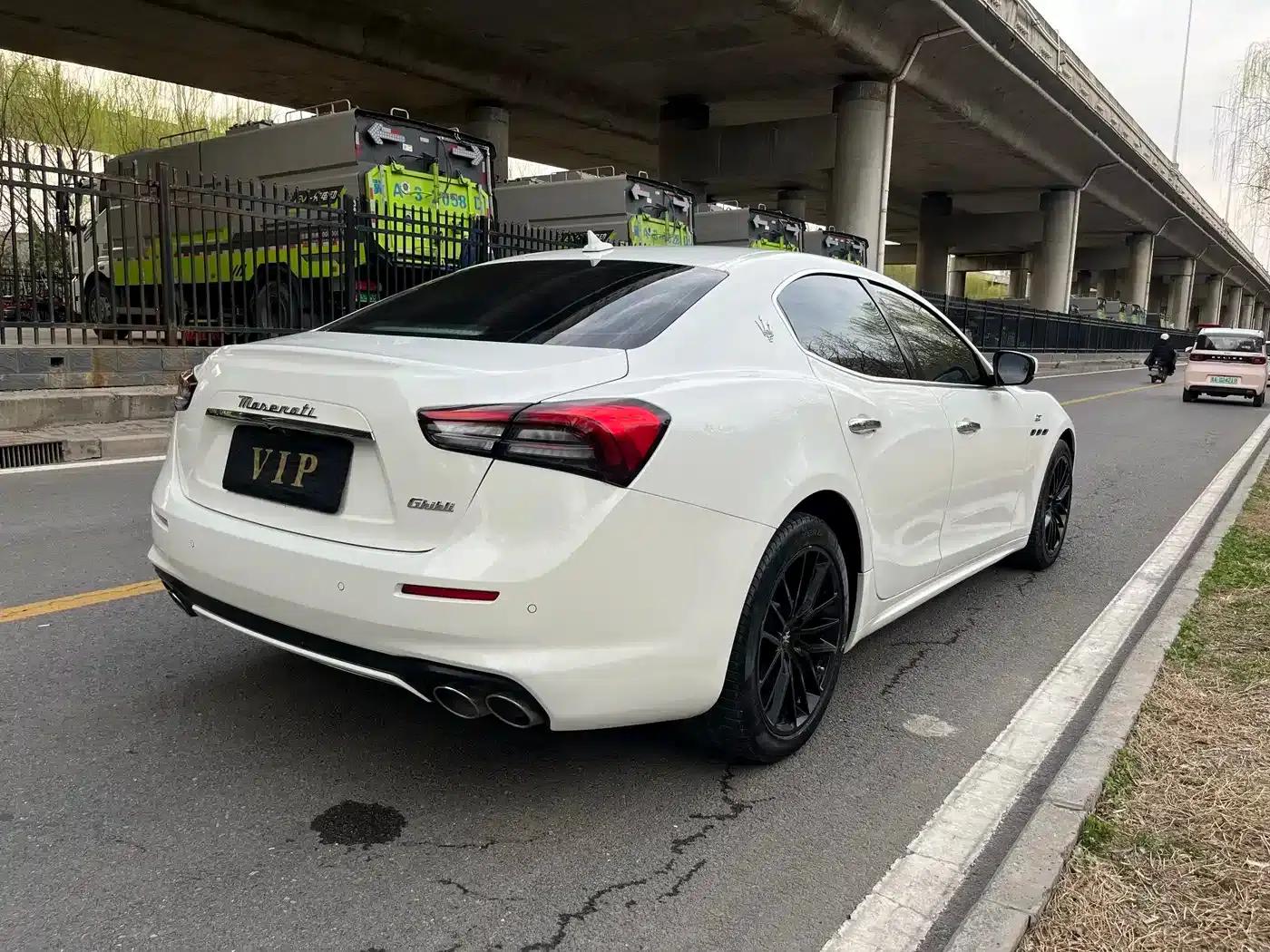 2022 Ghibli 2.0T GT Sport Edition — миниатюра 5