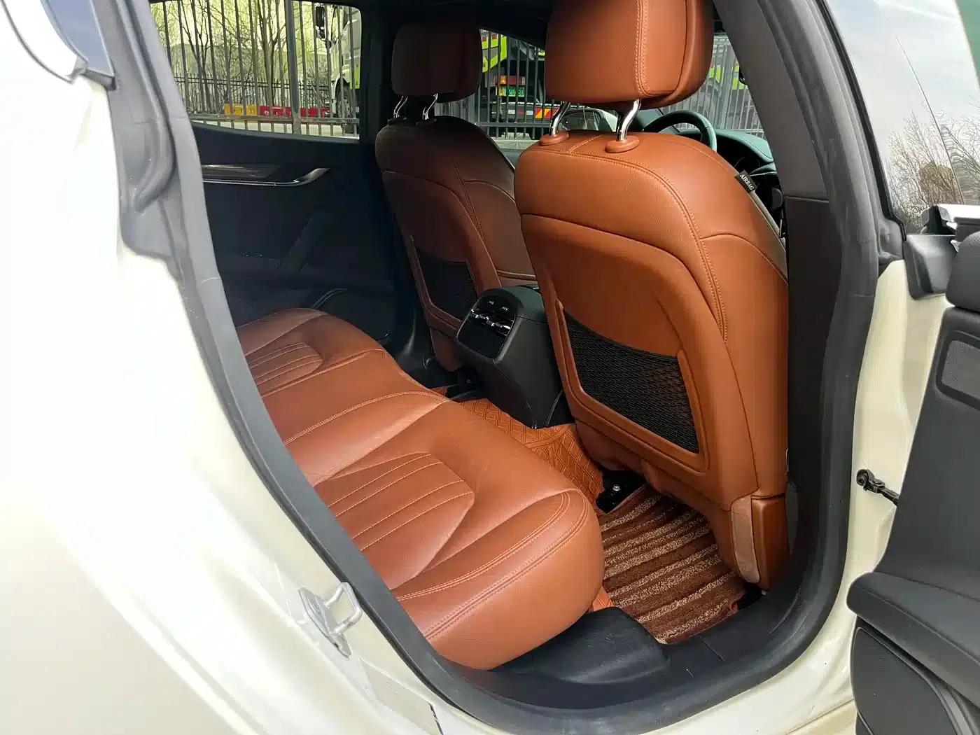 2022 Ghibli 2.0T GT Sport Edition — миниатюра 10