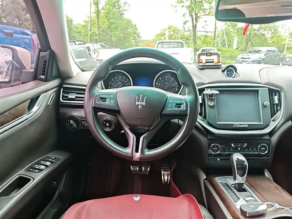 2014 Ghibli 3.0T Standard Edition — миниатюра 11