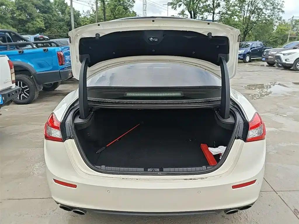 2014 Ghibli 3.0T Standard Edition — миниатюра 19