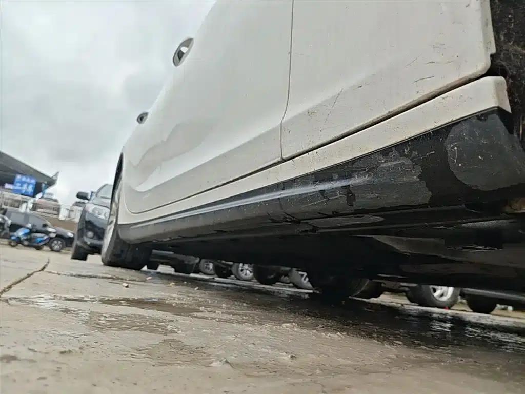2014 Ghibli 3.0T Standard Edition — миниатюра 21