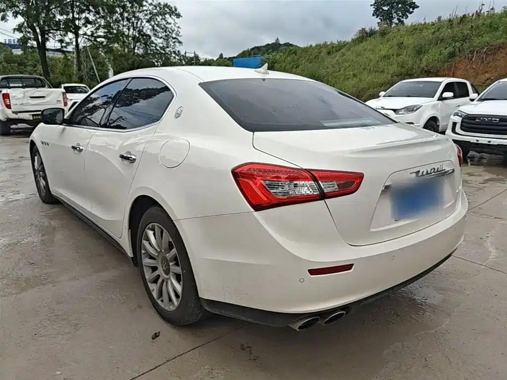 2014 Ghibli 3.0T Standard Edition — миниатюра 5