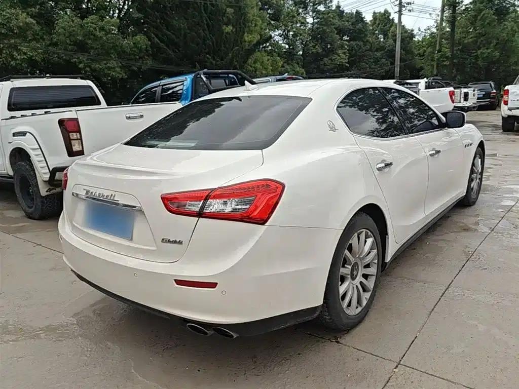 2014 Ghibli 3.0T Standard Edition — миниатюра 7