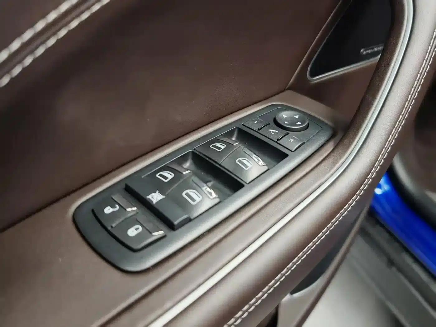2016 Levante 3.0T Standard Edition — миниатюра 11