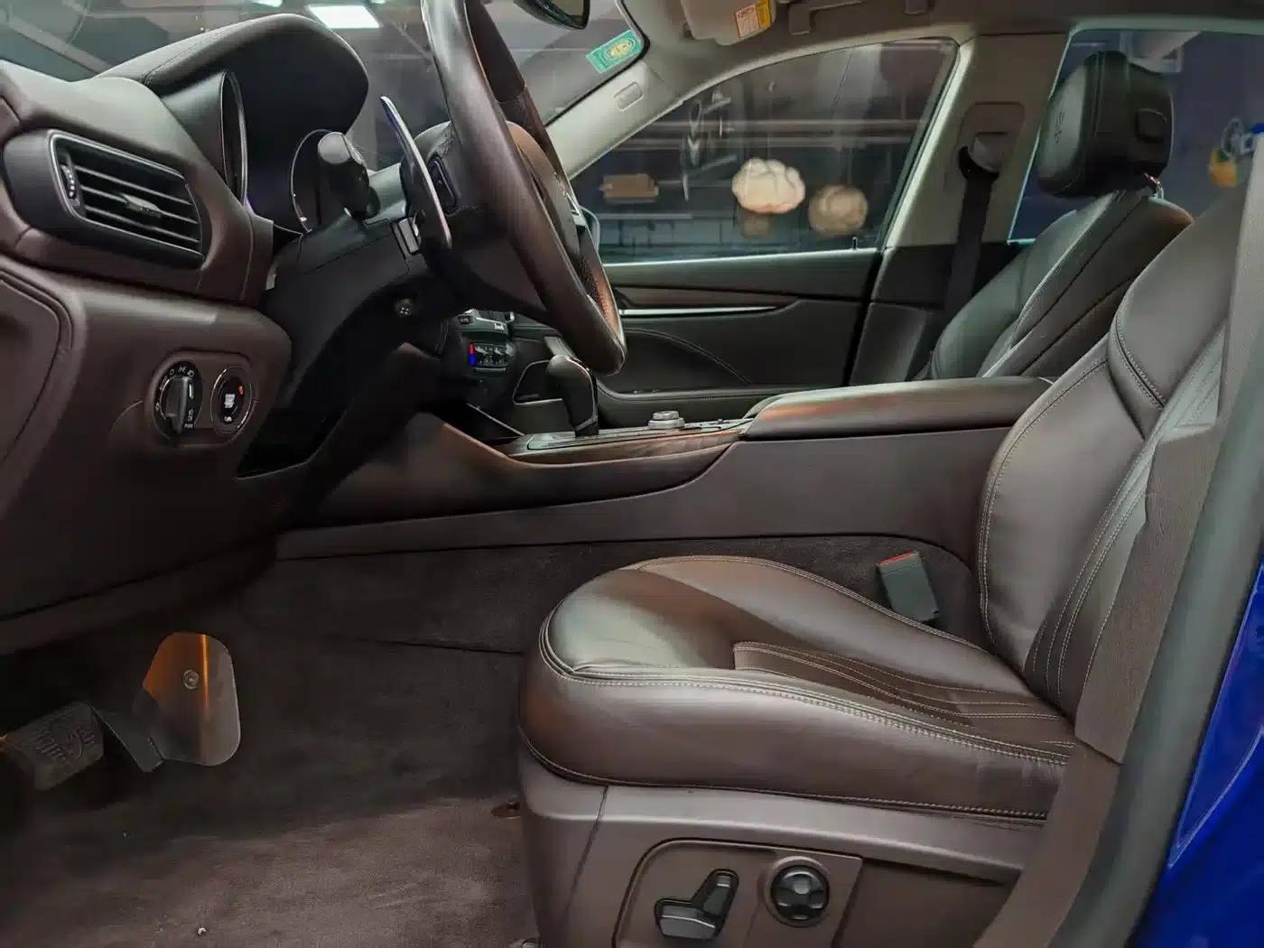 2016 Levante 3.0T Standard Edition — миниатюра 16