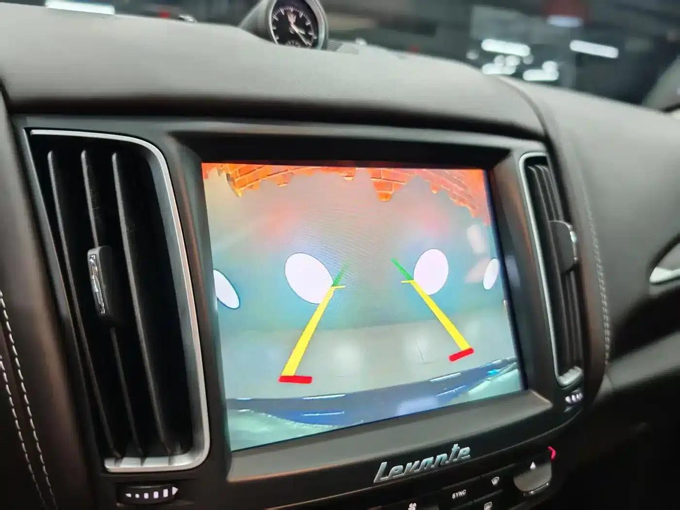 2016 Levante 3.0T Standard Edition — миниатюра 21