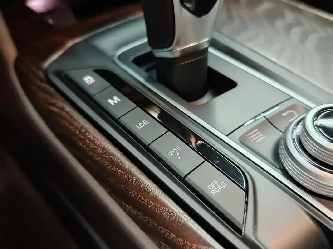 2016 Levante 3.0T Standard Edition — миниатюра 24