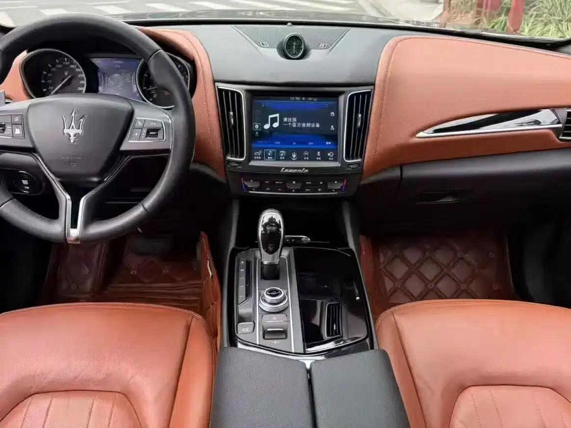 2016 Levante 3.0T Standard Edition — миниатюра 7