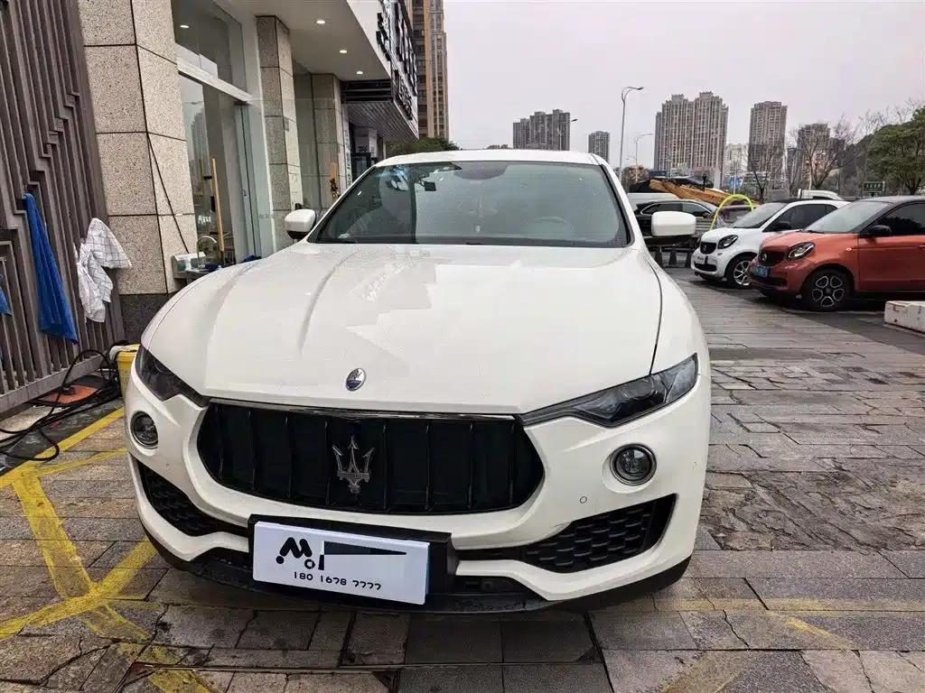 2018 Levante 3.0T Classic Edition — миниатюра 2