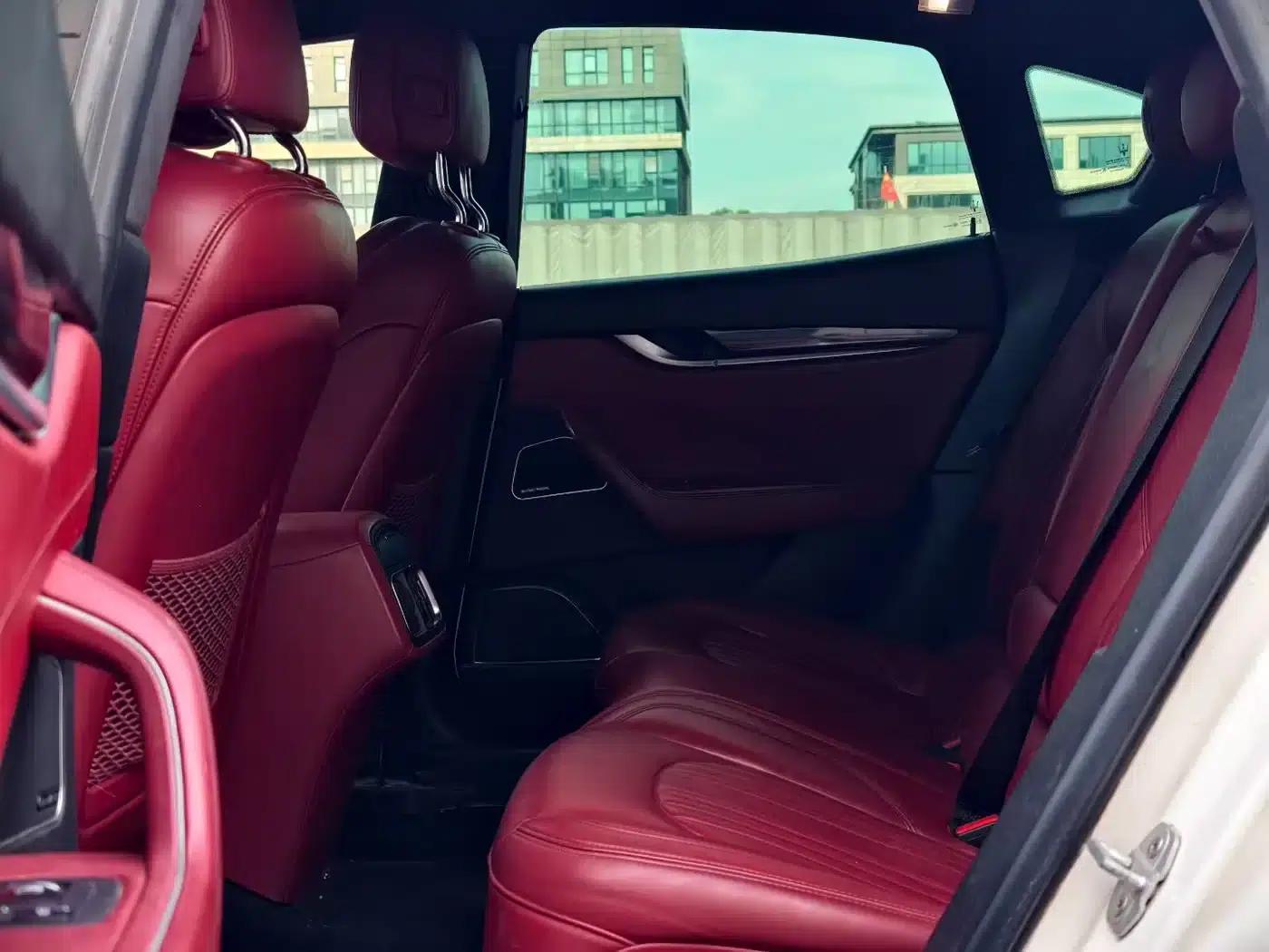 2016 Levante 3.0T Standard Edition — миниатюра 4