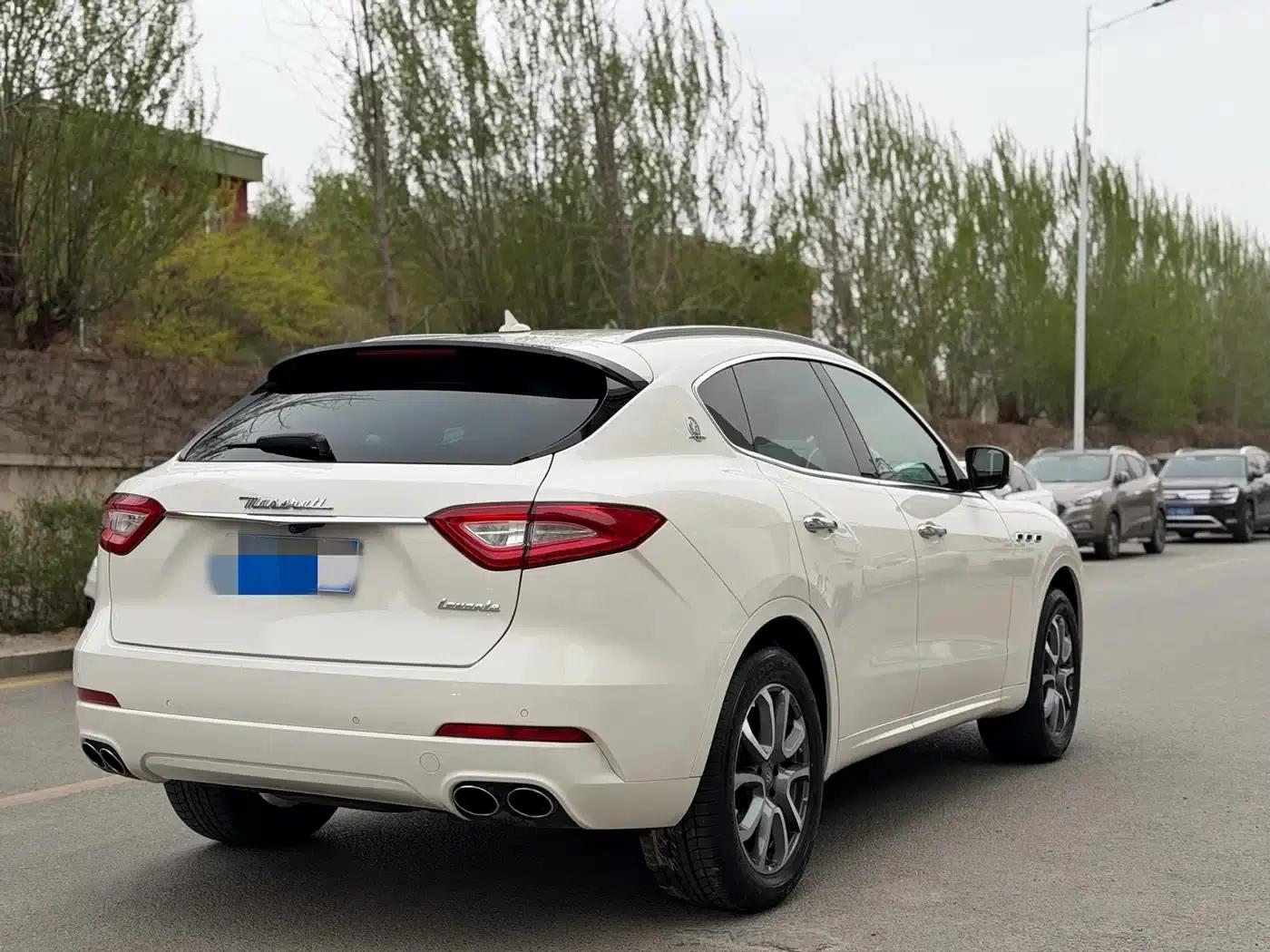 2016 Levante 3.0T Standard Edition — миниатюра 4