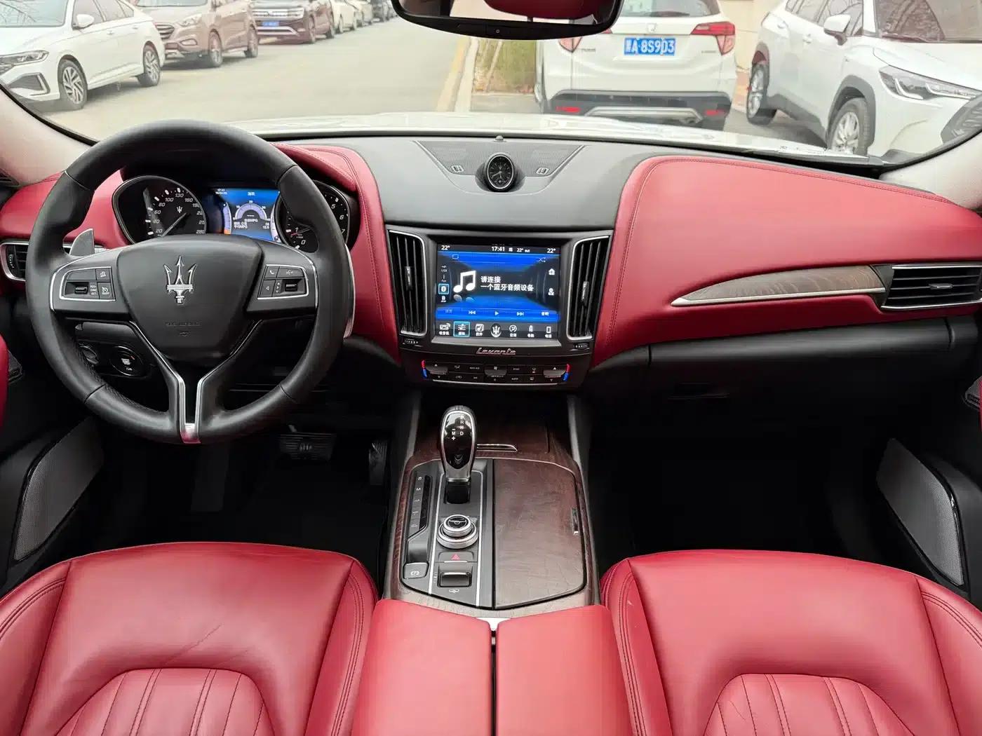2016 Levante 3.0T Standard Edition — миниатюра 7