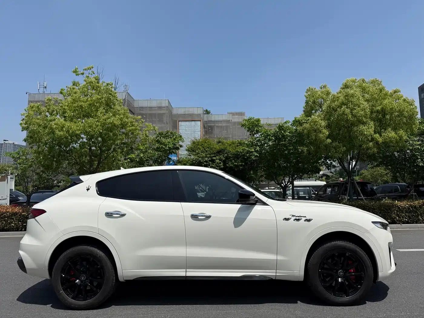 2021 Levante 3.0T Standard Edition — миниатюра 7