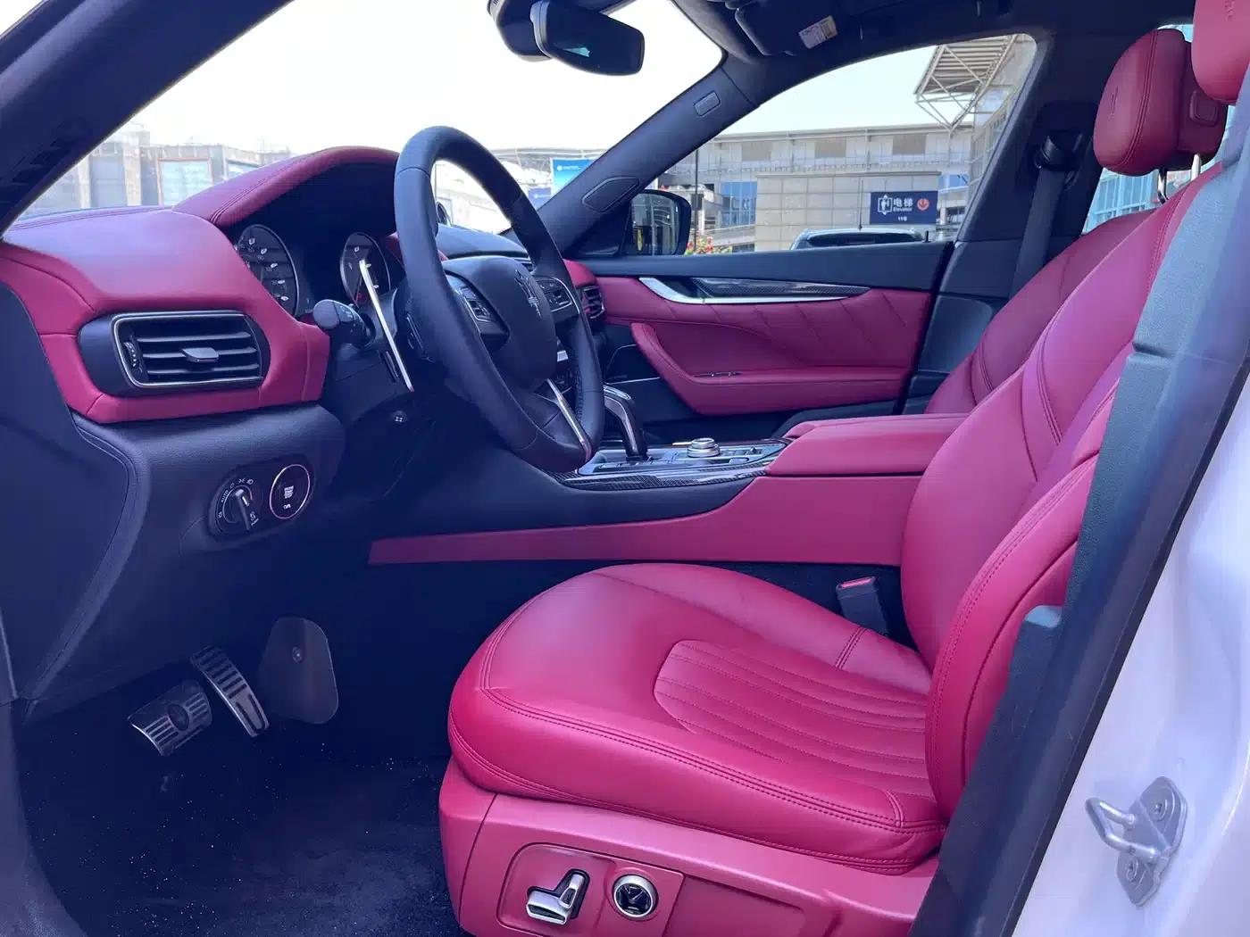 2021 Levante 3.0T Standard Edition — миниатюра 3