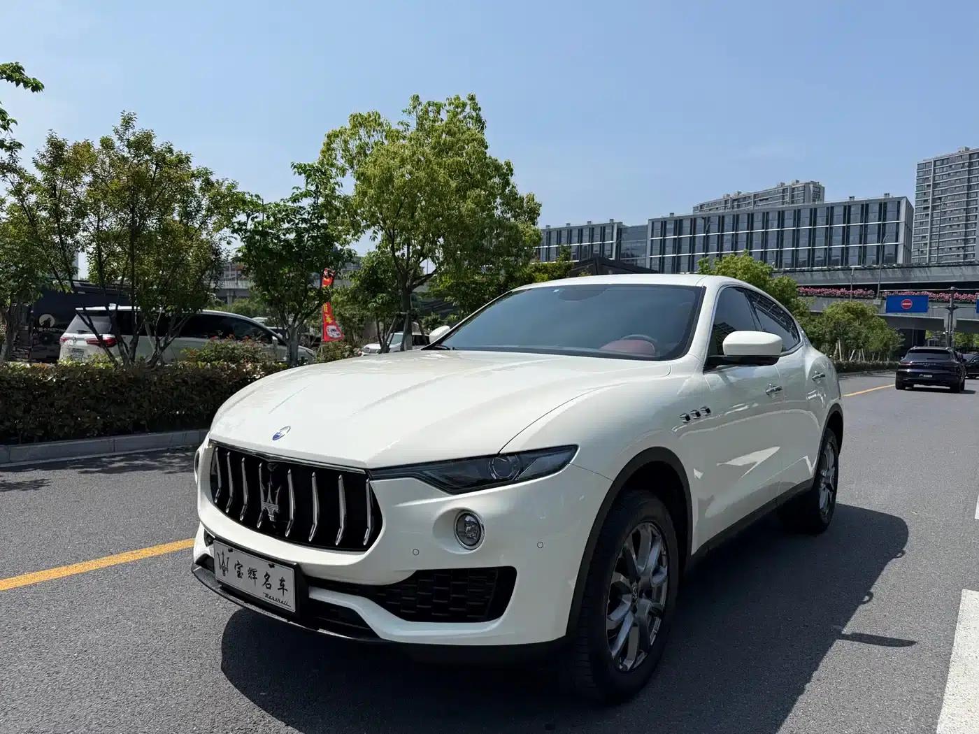 2021 Levante 3.0T Standard Edition — миниатюра 1