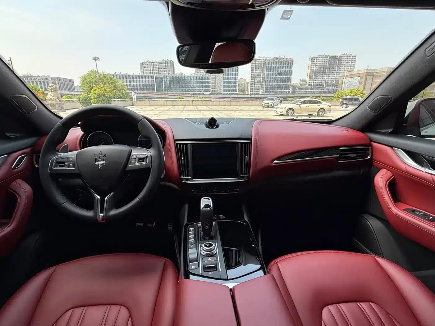 2021 Levante 3.0T Standard Edition — миниатюра 5
