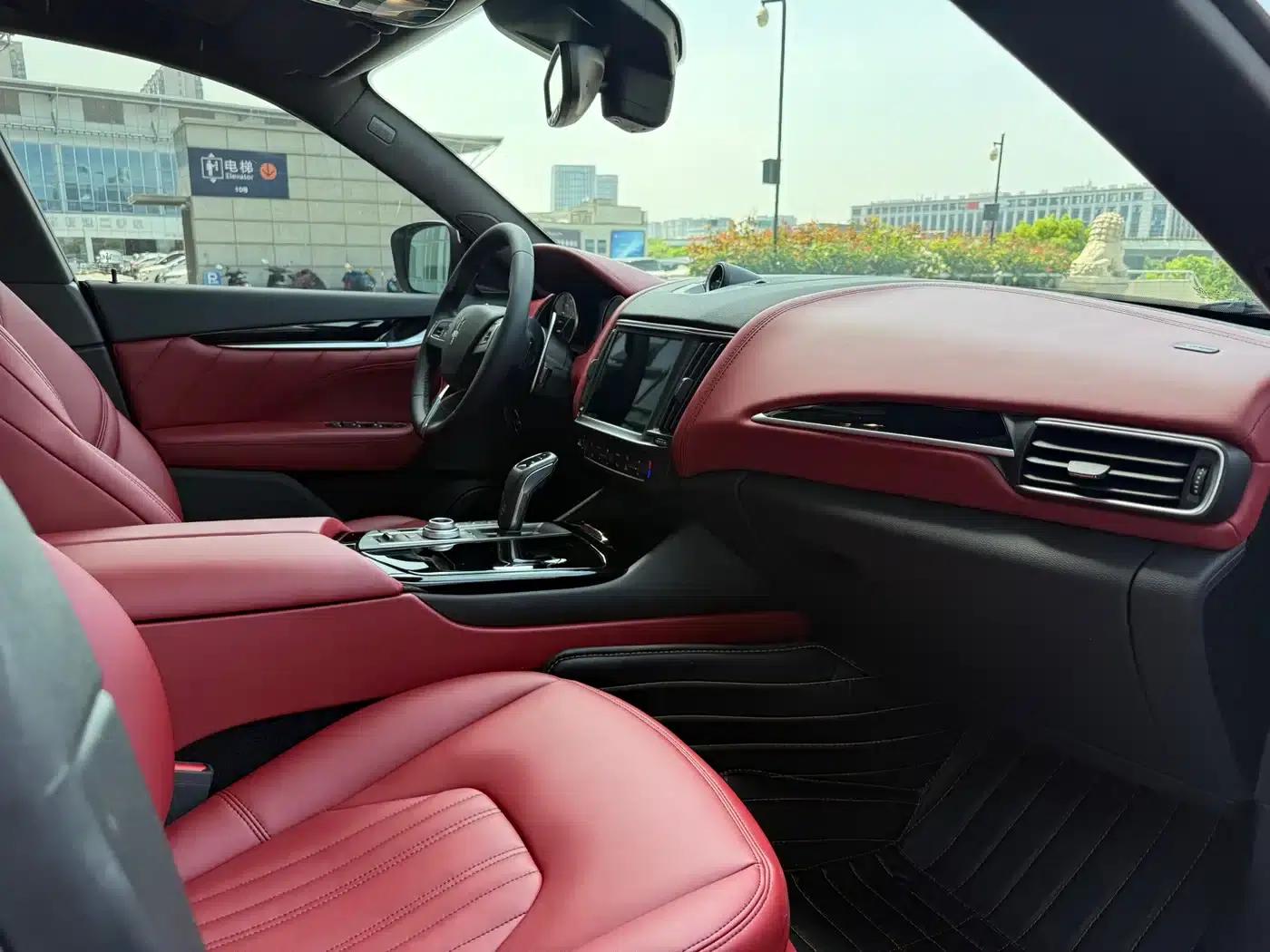 2021 Levante 3.0T Standard Edition — миниатюра 6