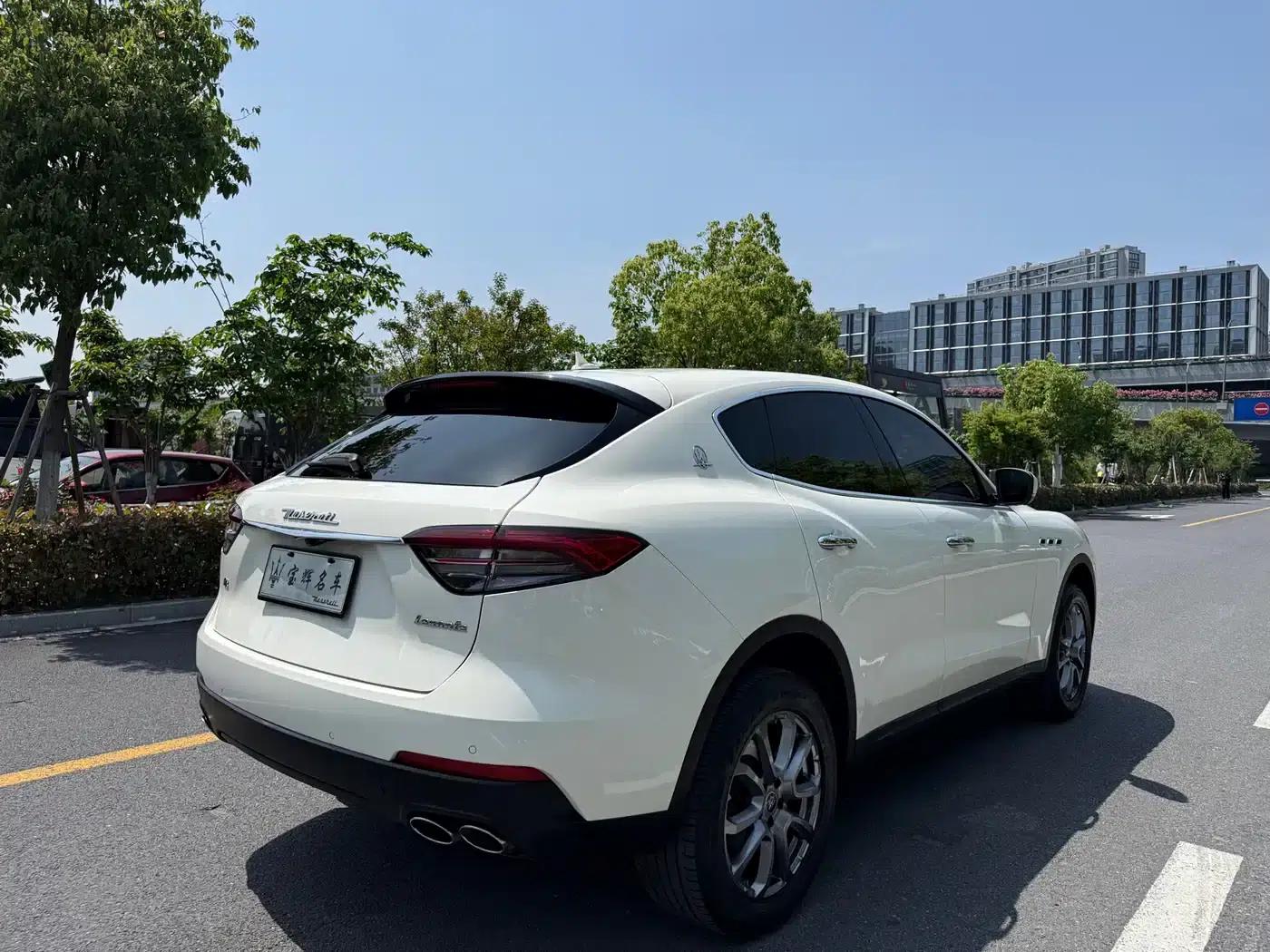2021 Levante 3.0T Standard Edition — миниатюра 8
