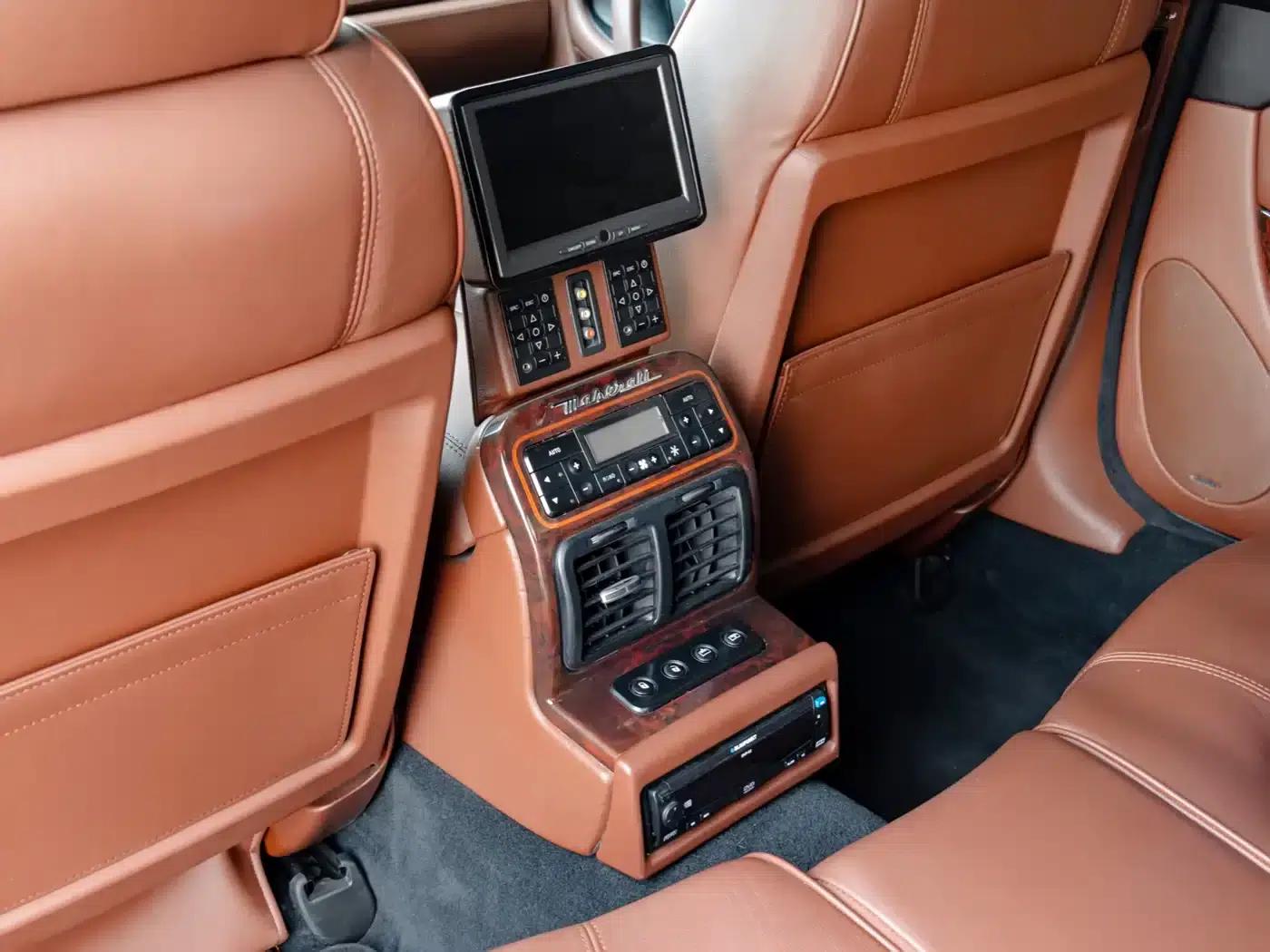 2010 Quattroporte 4.7L Executive Edition — миниатюра 12
