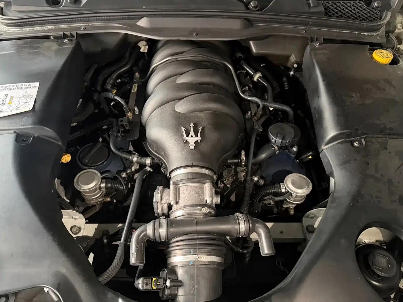 GranTurismo 2012 4.7L MC Stradale — миниатюра 11
